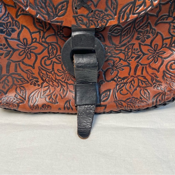 Handmade Leather Purse - Picture 2 of 6